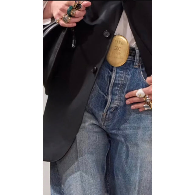 Newsletter: Should I Wear a Belt with This?