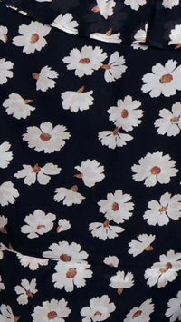 Saylor Madge Long Sleeve Maxi Dress In Daisy Print