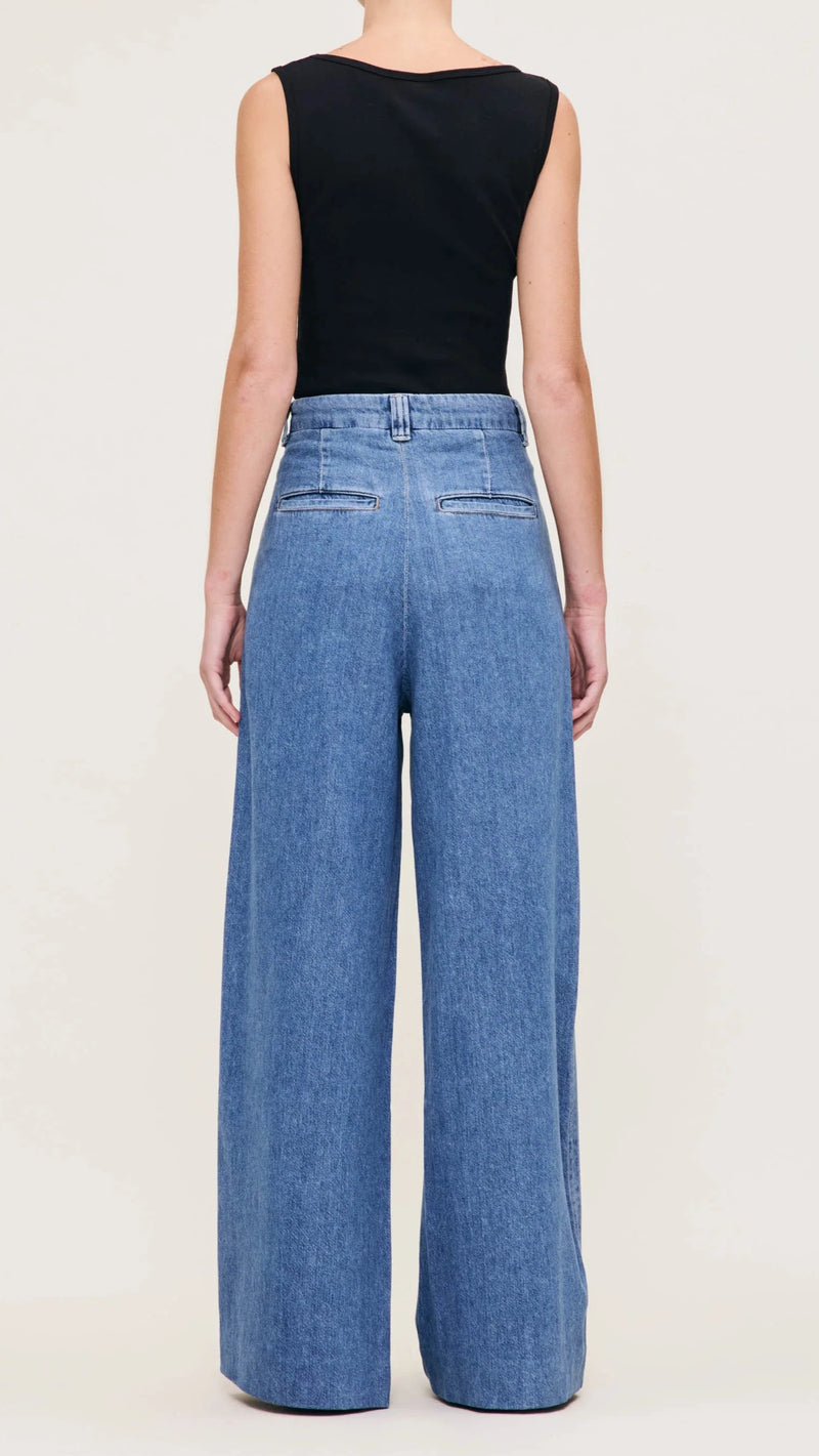 DL1961 Denim Hepburn High Rise Wide Leg Pleated 32" in Great Falls