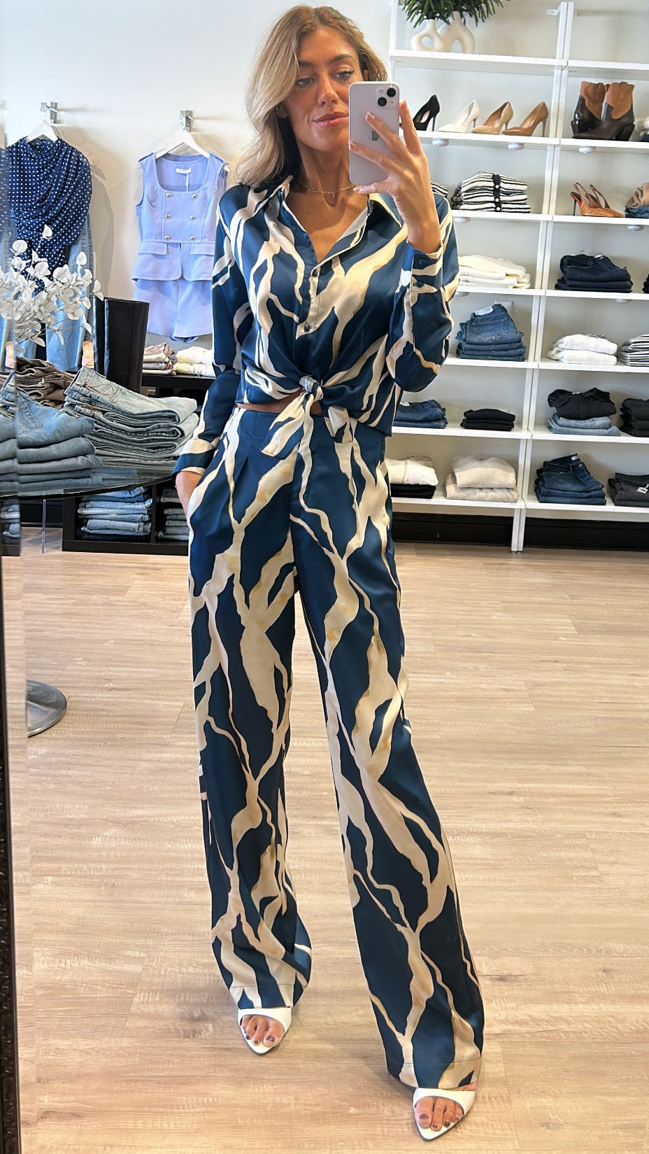 Misa Rita Satin Pant in Vertical Abstract