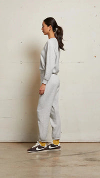 Perfect White Tee Stevie Sweatpants in Ash