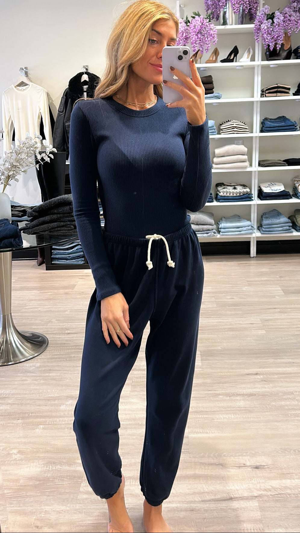 Perfect White Tee Johnny Sweatpants in Navy