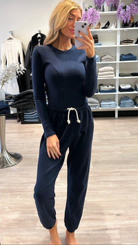 Perfect White Tee Johnny Sweatpants in Navy