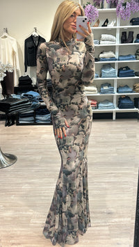 Norma Kamali Long Sleeve Turtle Fishtail Gown in Autumn Leaves