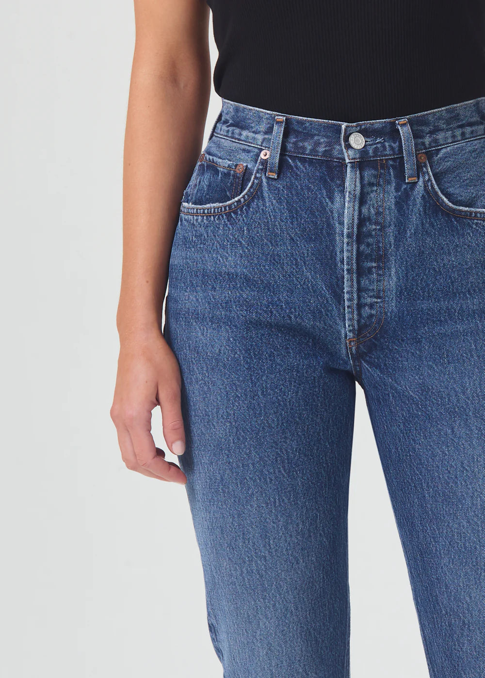 AGOLDE Denim Riley High Rise Straight Crop in Sphere
