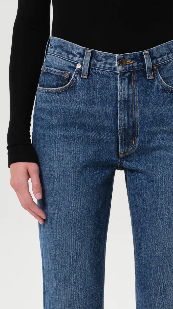 AGOLDE Leena Clean Hem Baby Flare in Placebo