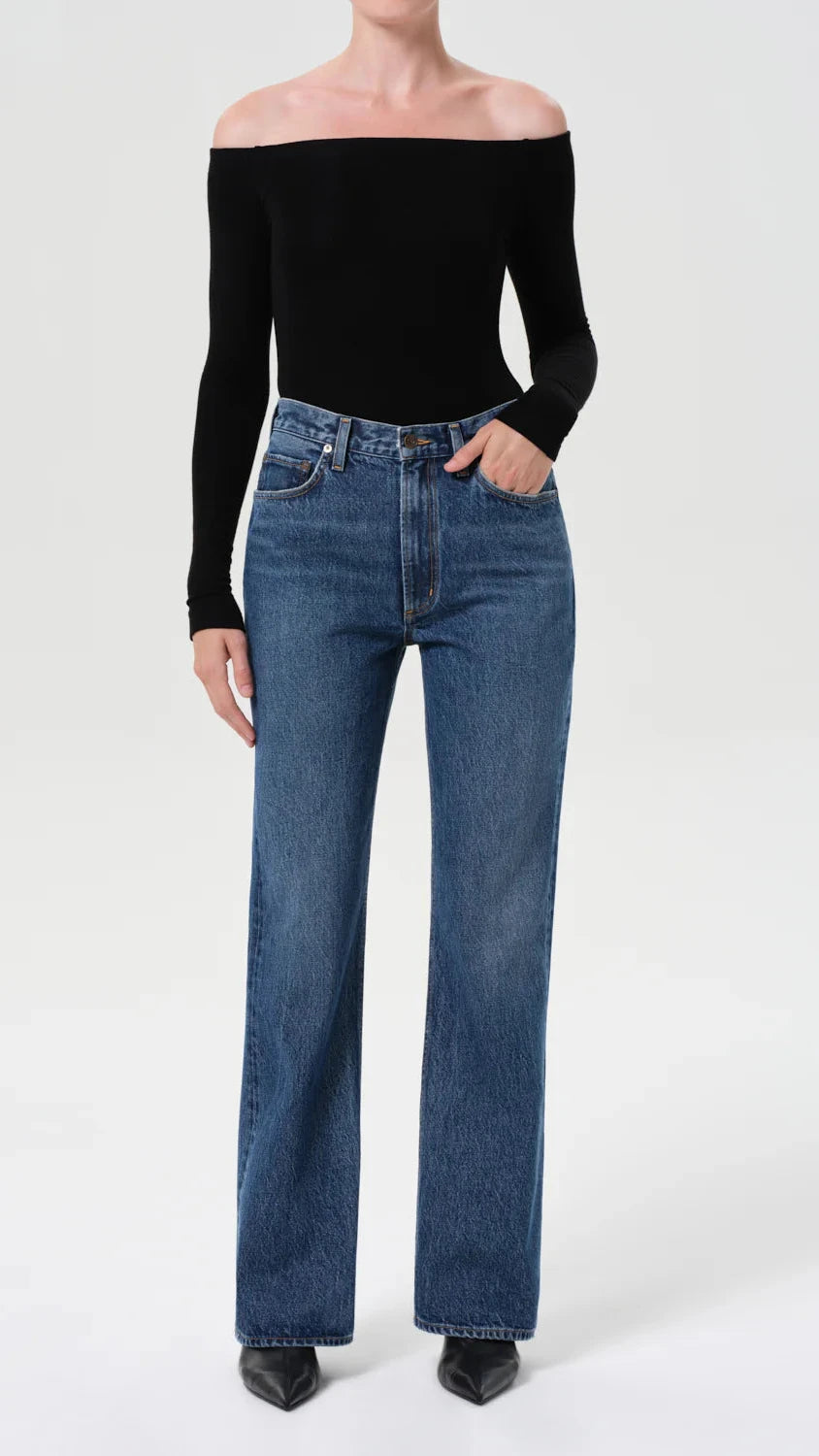 AGOLDE Leena Clean Hem Baby Flare in Placebo