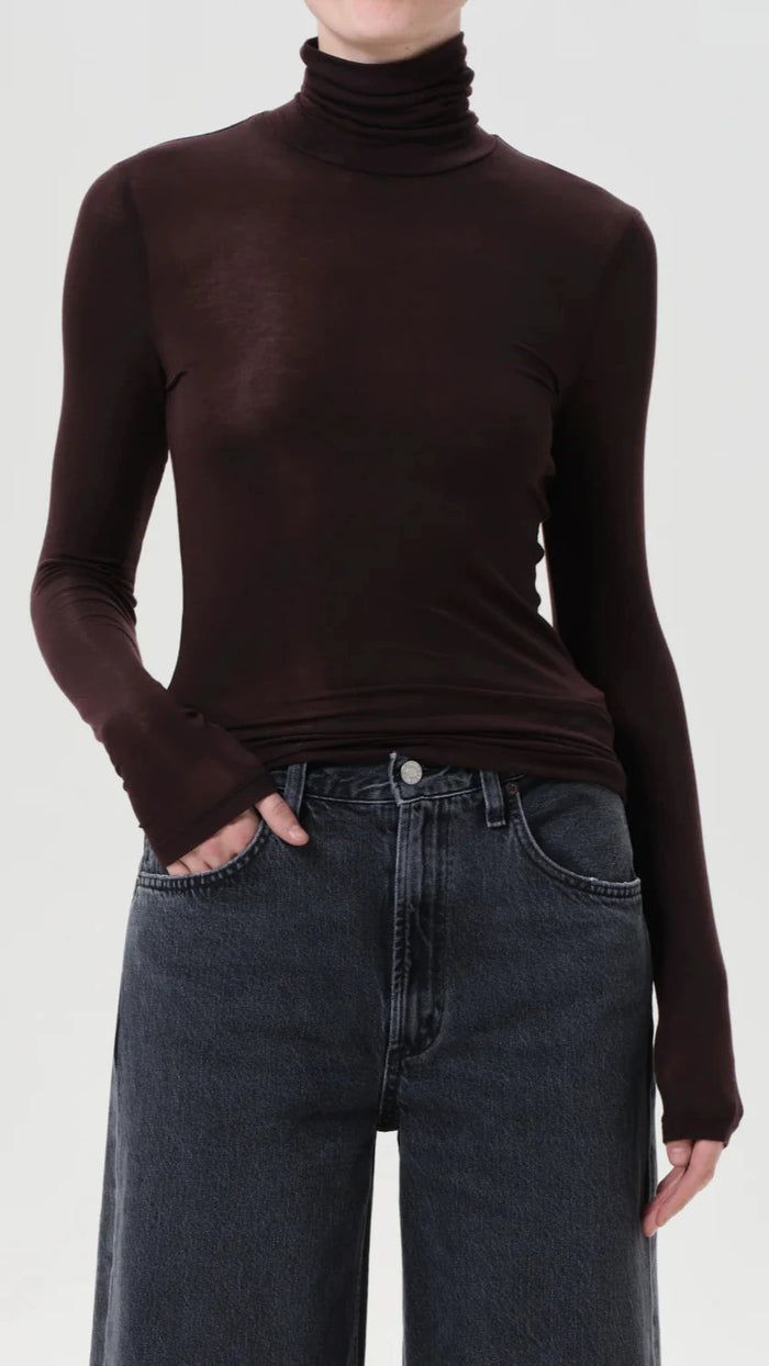 AGOLDE Pascale Long Sleeve Turtleneck in Root