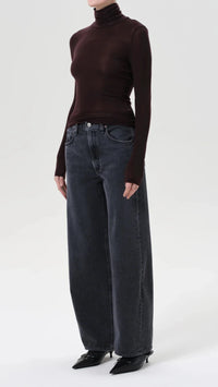 AGOLDE Pascale Long Sleeve Turtleneck in Root