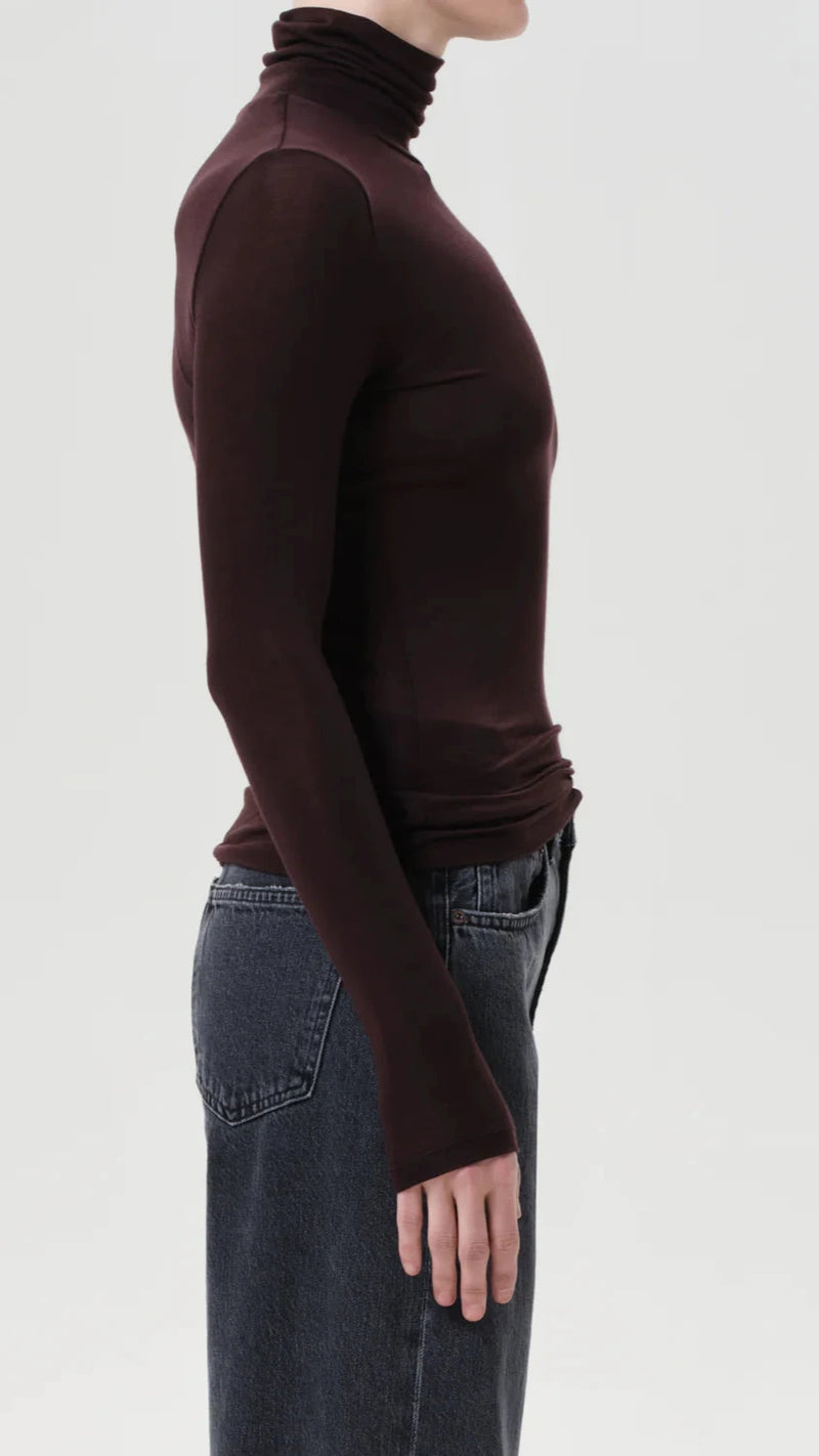 AGOLDE Pascale Long Sleeve Turtleneck in Root