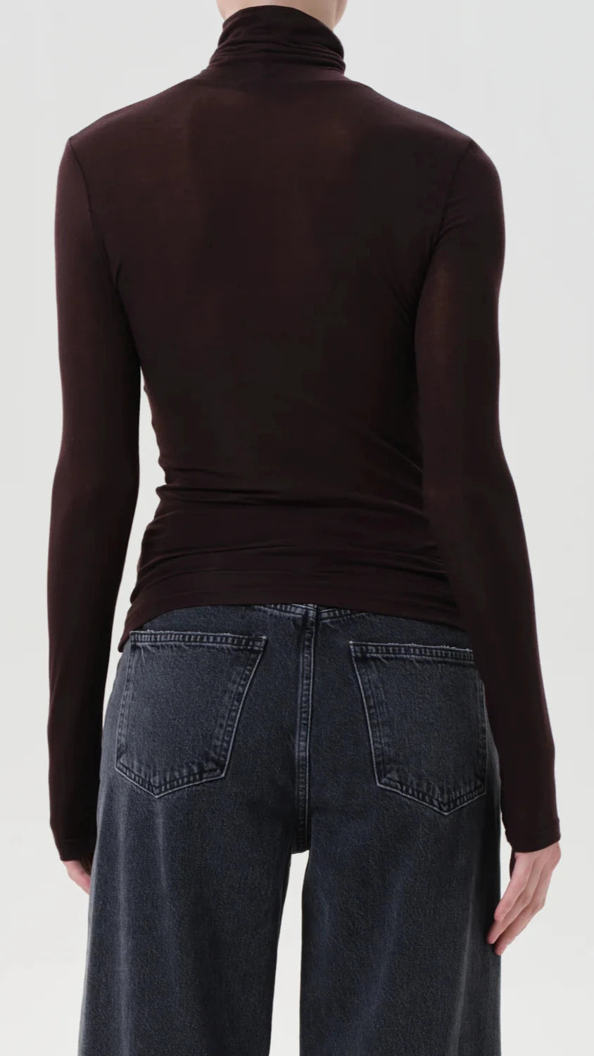 AGOLDE Pascale Long Sleeve Turtleneck in Root
