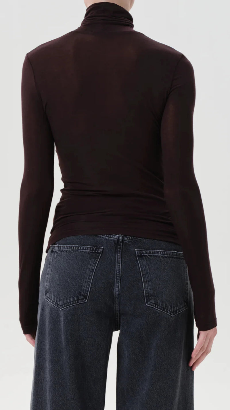 AGOLDE Pascale Long Sleeve Turtleneck in Root