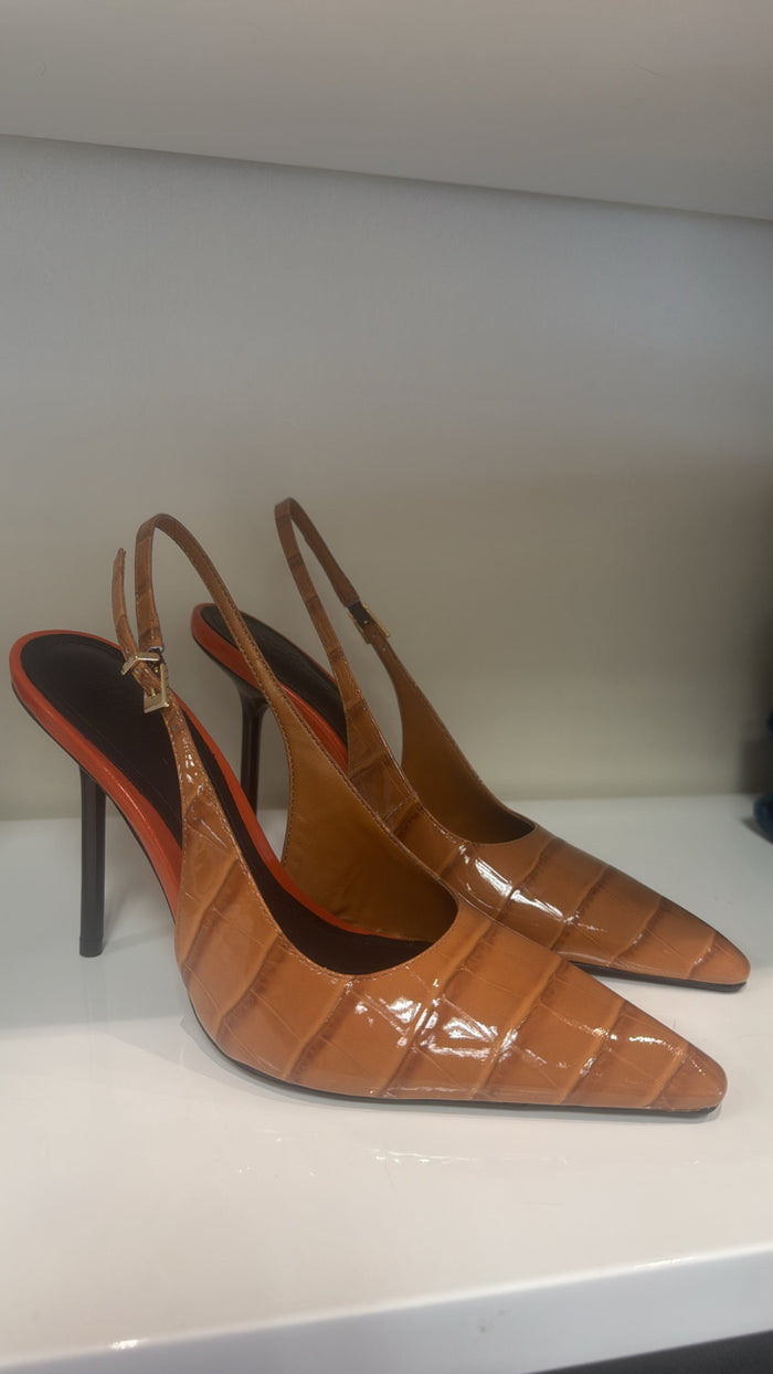 Schutz Leona Pump in Wide Croc Cuoio Brown