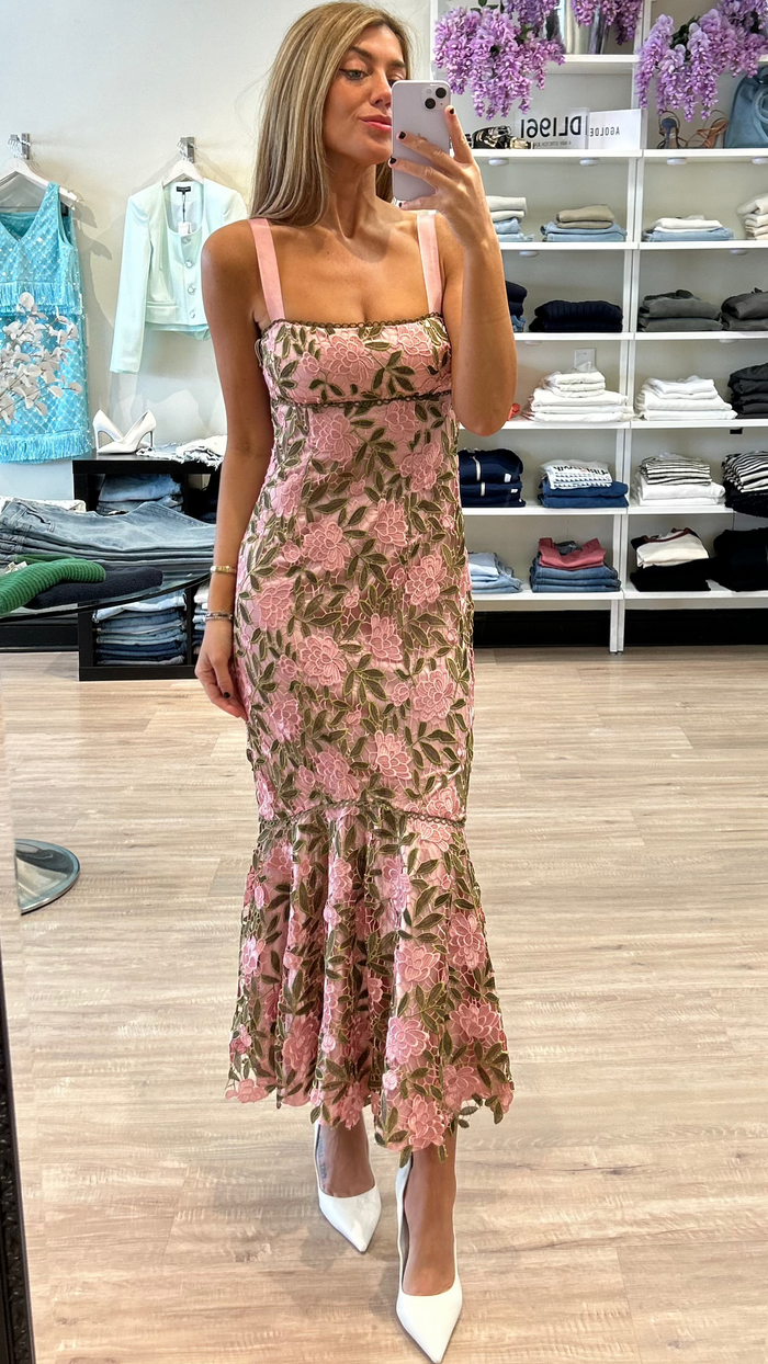 Saylor Sabella Rose Embroidery Midi Dress in Multi