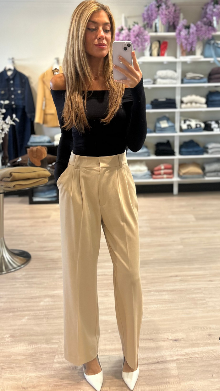 Favorite Daughter The Favorite Pant Shortie in Beige