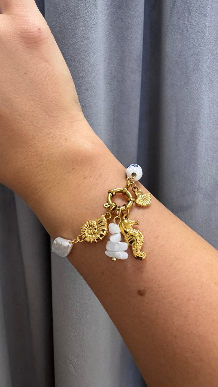 Suite201 Seaglass Charm Bracelet in Gold