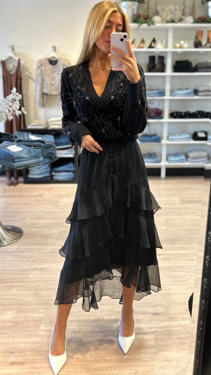 Allison New York Ella Midi Skirt in Black