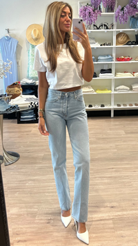 Frame the Vertical Denim in Johana