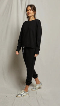 Perfect White Tee Johnny French Terry Easy Sweatpants in Black