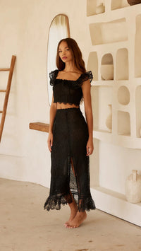 BTB Los Angeles Cordelia Lace Skirt in Black