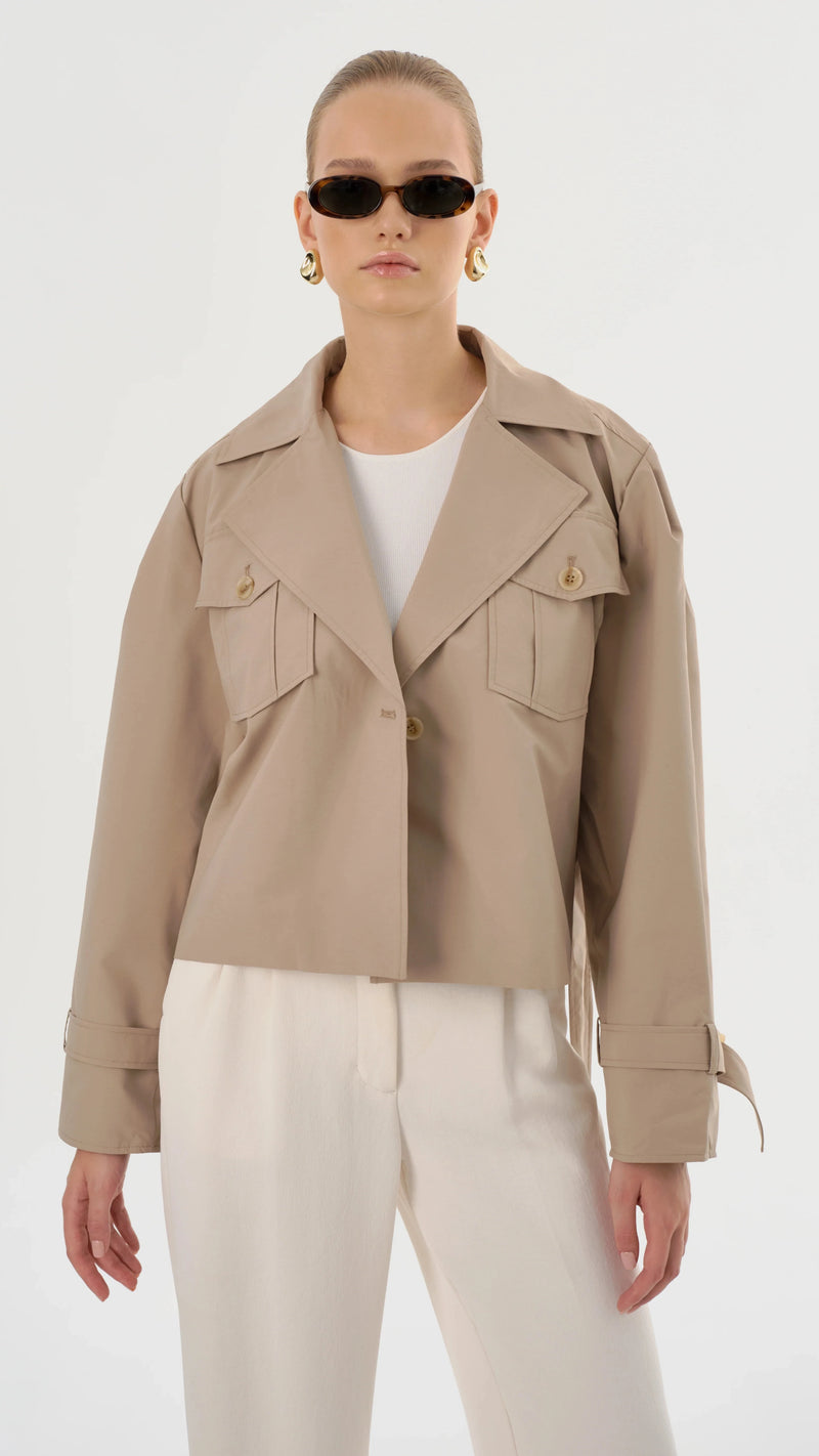 Lamarque Quinn Short Trench in Khaki