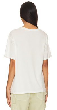 DAYDREAMER Willie Nelson BF Tee in White