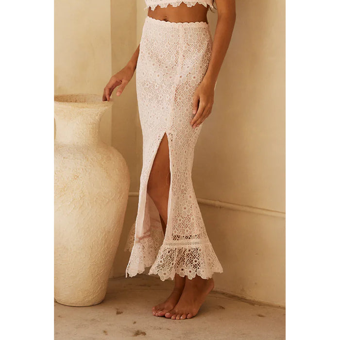 BTB Los Angeles Cordelia Lace Skirt in Petal