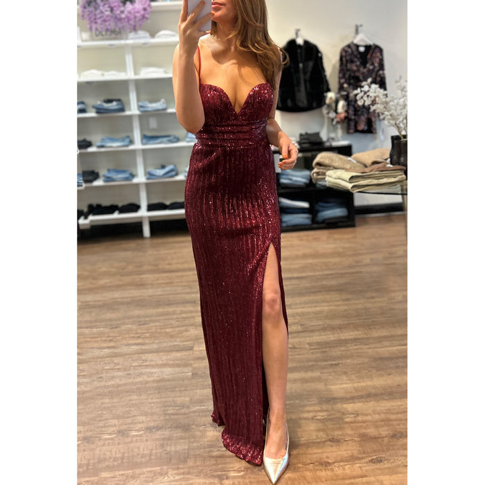 CD Glitter Sequin Gown in Burgundy *ONLY AVAILABLE IN STORE*