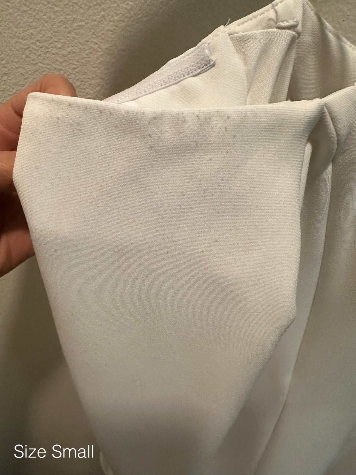 Elliatt Hazelle Off The Shoulder Mini Dress in White