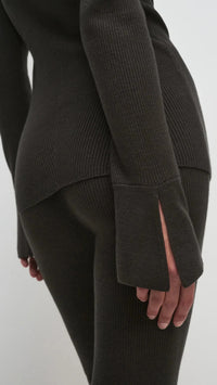 Favorite Daughter The Runway Top in Charcoal