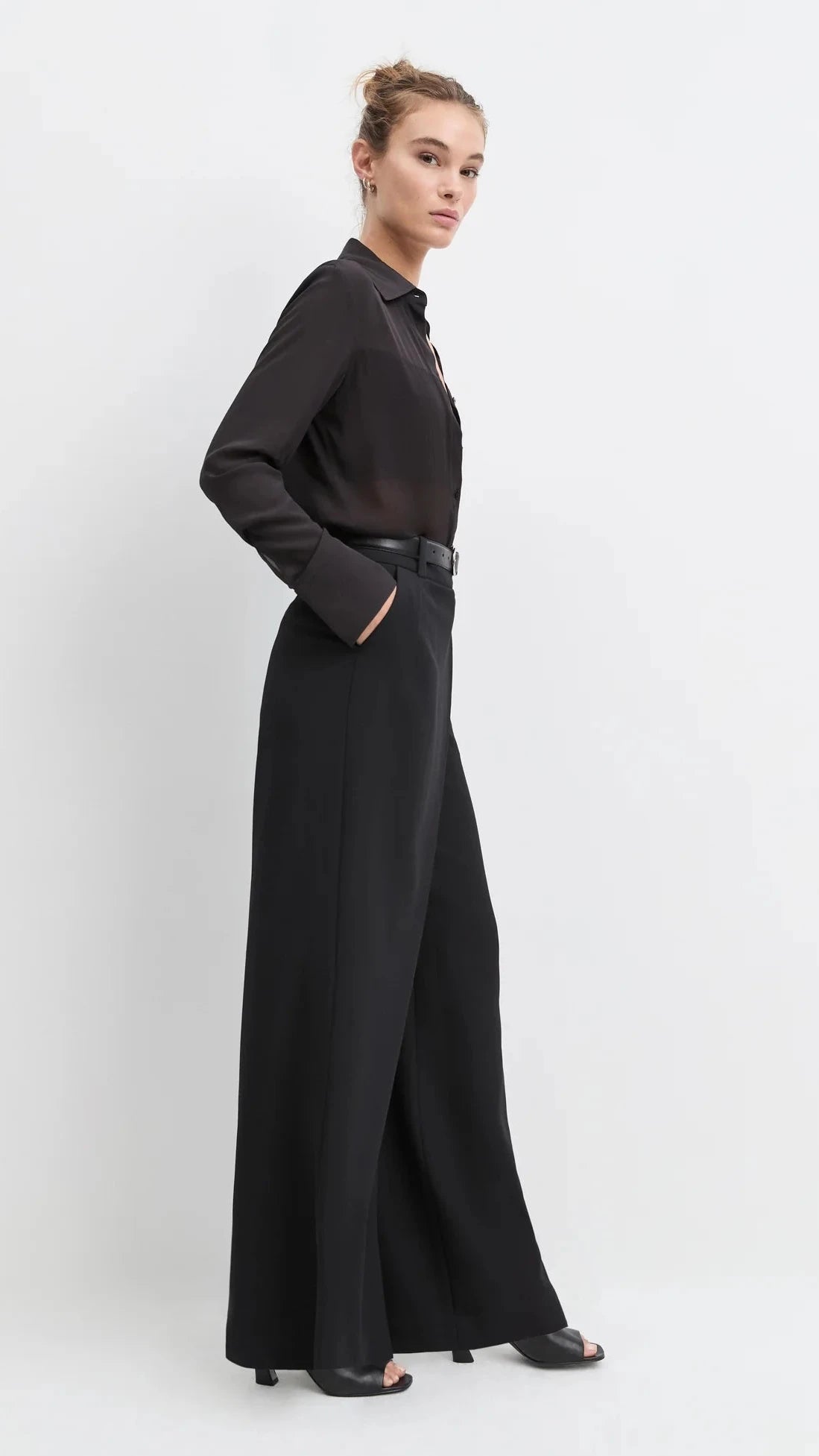 Favorite Daughter The Power Play High Rise Pant in Black