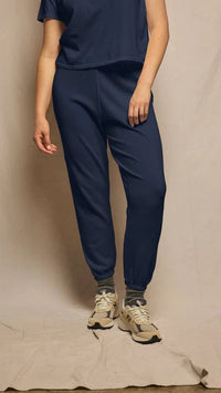 Perfect White Tee Johnny Sweatpants in Navy