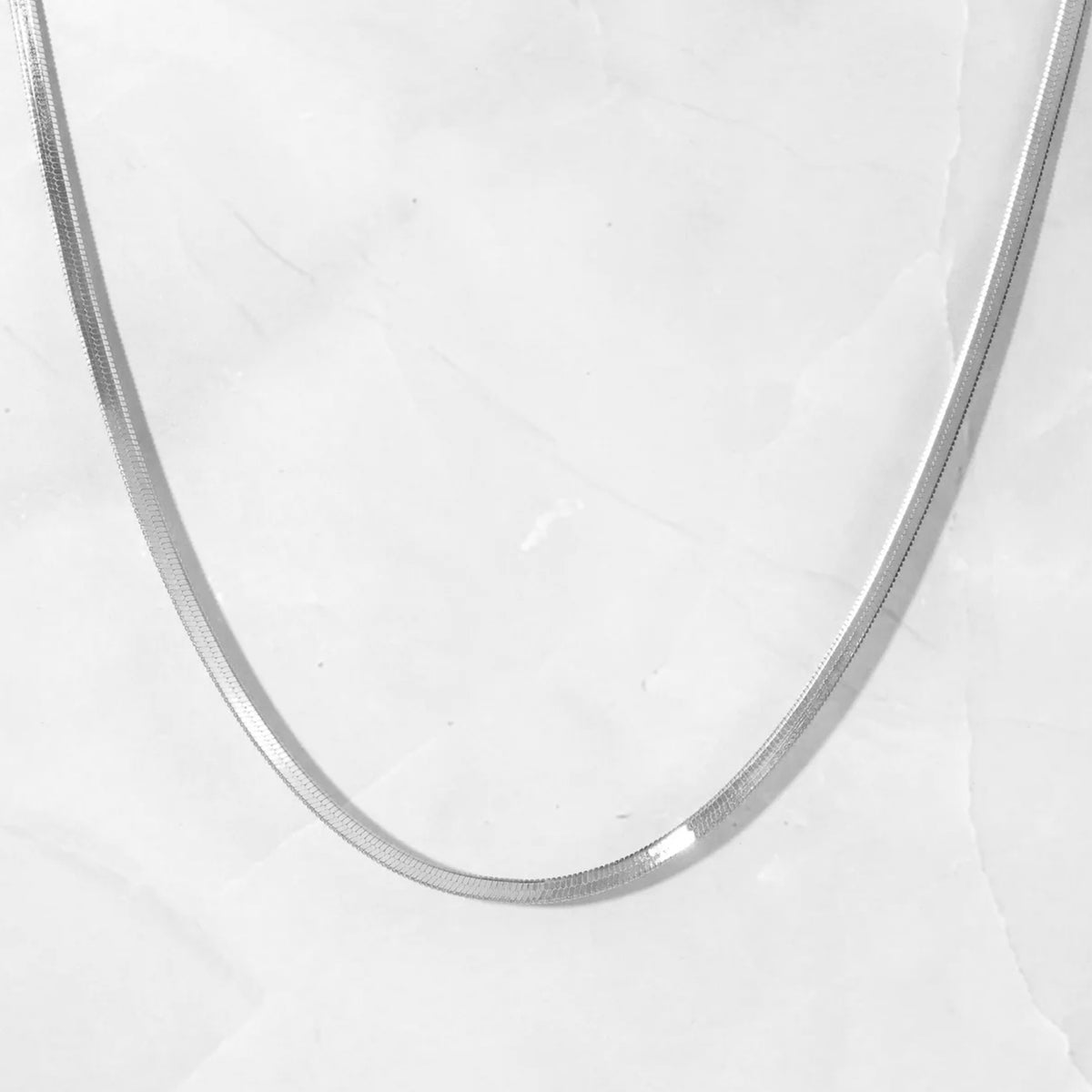 Samfa Style 2MM Herringbone Necklace in Silver