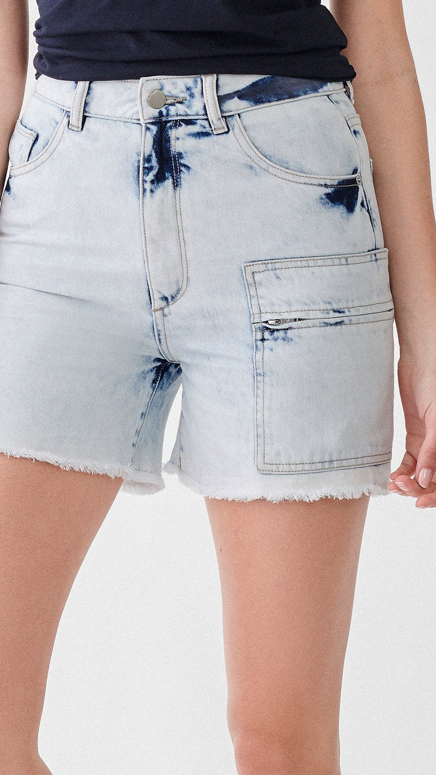 DL1961 Denim Hepburn High Rise Wide Leg Short in Mystic