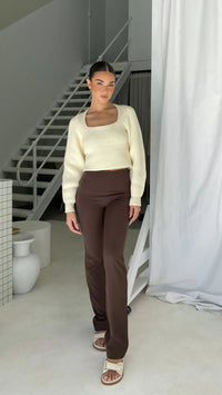 Hansen & Gretel Bruna Ribbed Sweater in Ivory