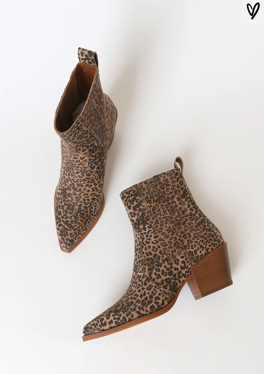 Dolce Vita Serna Leopard Booties Suite 201