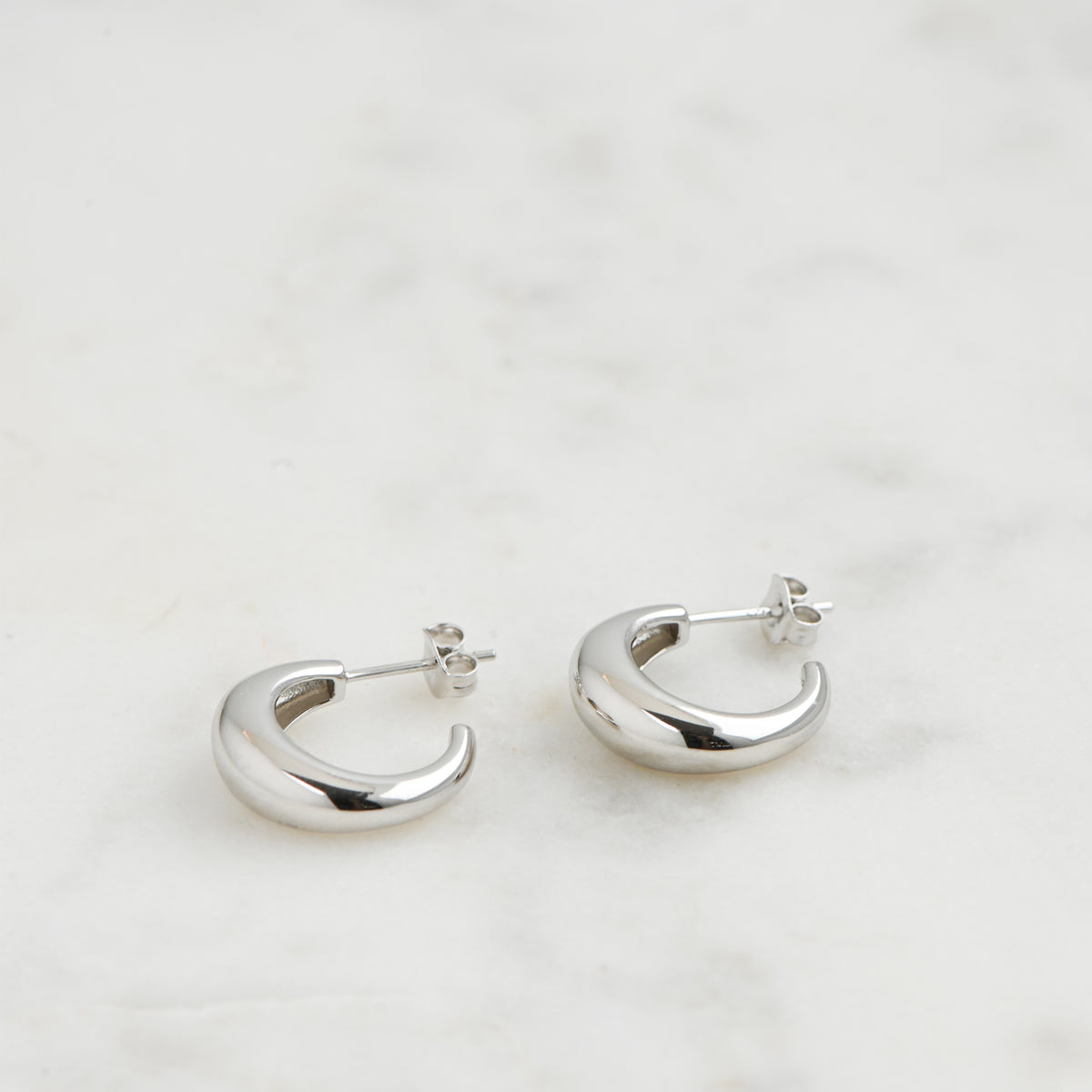 Samfa Style Alina Mini Hoops in Silver
